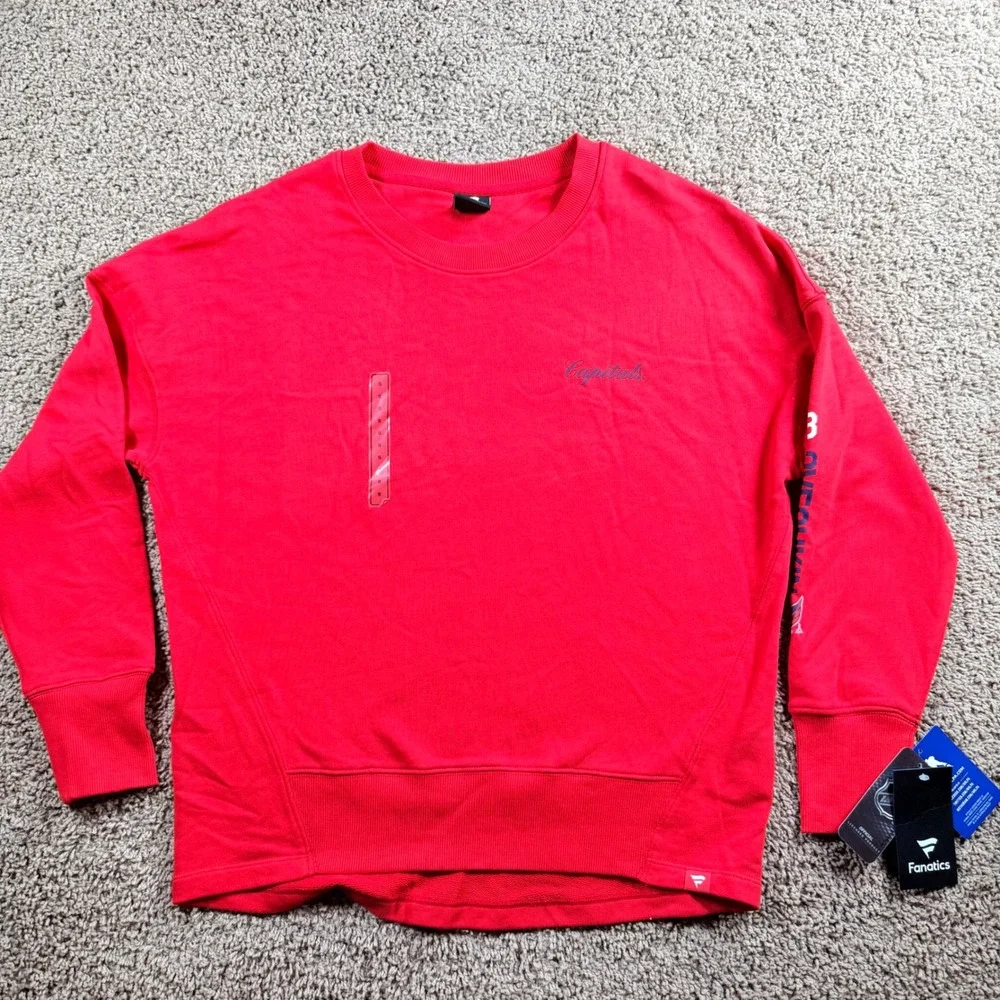 Washington Capitals NWT Alex Ovechkin Red Crewneck Sweatshirt Mens Small NHL red